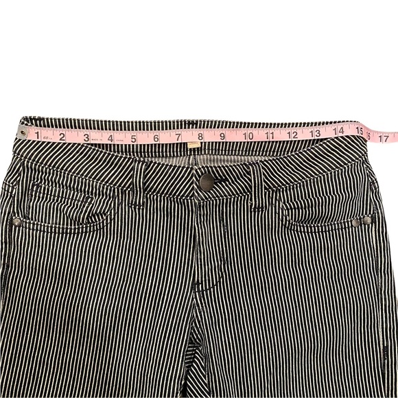 CABi #324 Johnny Crop Railroad Cropped Navy and White Striped Jeans 2 - Picture 11 of 13
